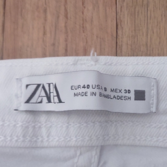 Zara Crisp White Denim Jeans - Size 8 - Picture 3 of 6